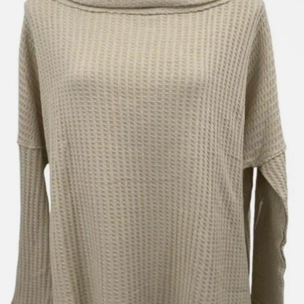 Free People Woman M Cream Color Thermal Knit Sweater Raw Hem Cut Open Back